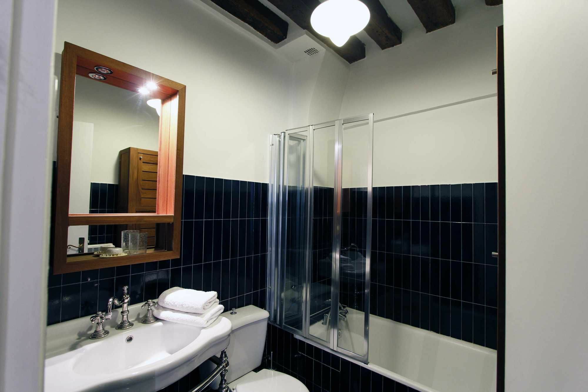 Designer - Saint Germain Apartment Paris
